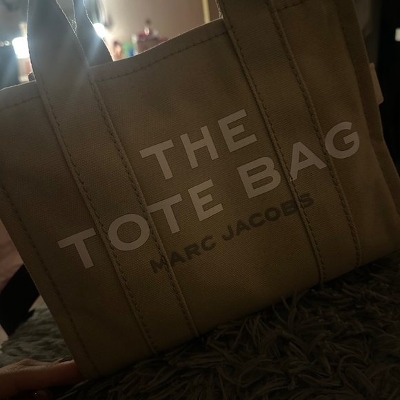 Marc Jacobs Tote Bag - Picture 1 of 2